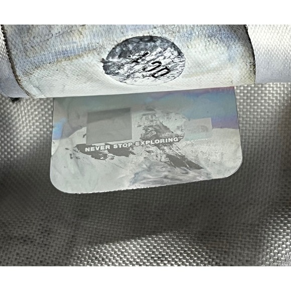 The North Face Recon Backpack Gray Black Travel Bag - Picture 7 of 14